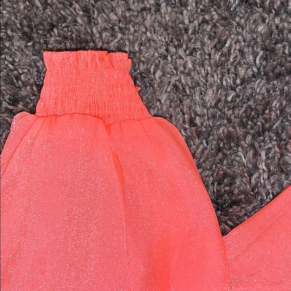 Neon peach top - Picture 5 of 5